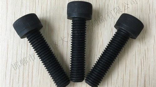 內(nèi)六角螺栓標準尺寸是多少？